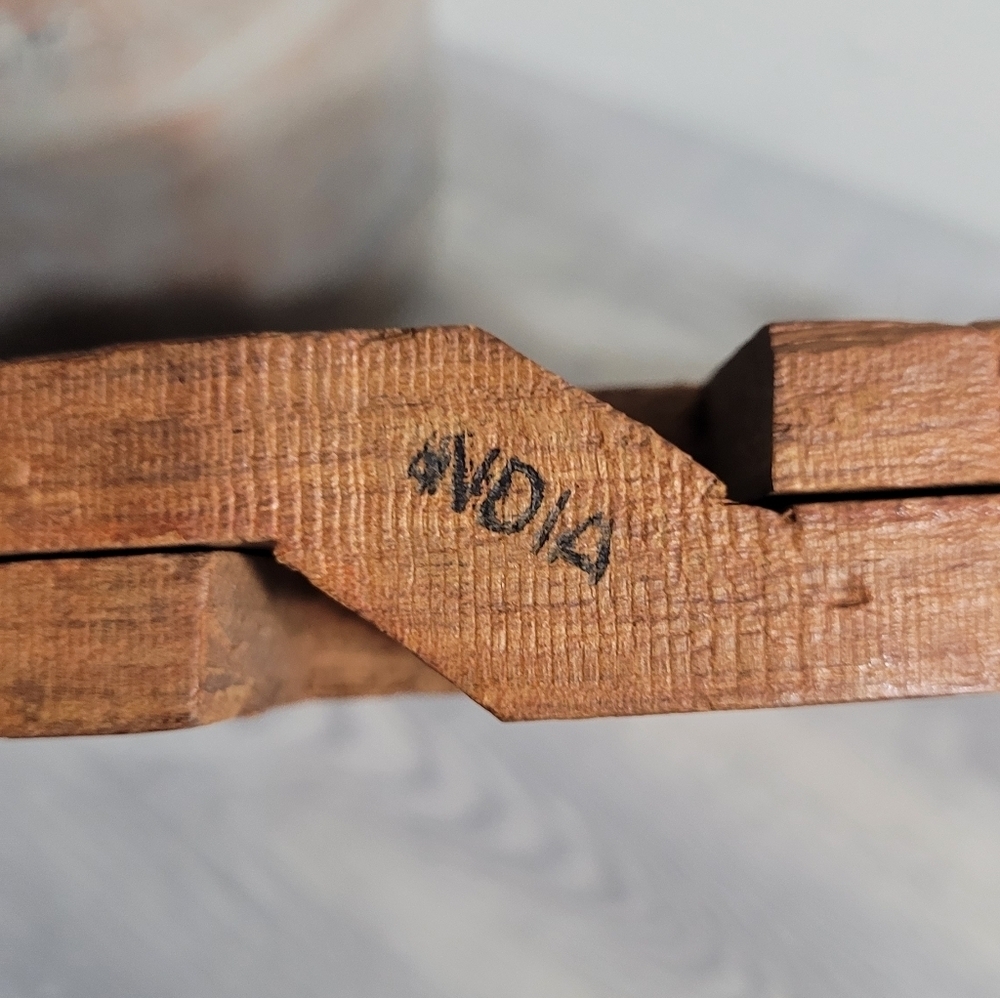 Wooden Hand Carved Holy Book Rest Made In India - Picture 3 of 3